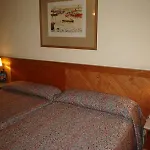 Hotel Catalonia Gracia 4*